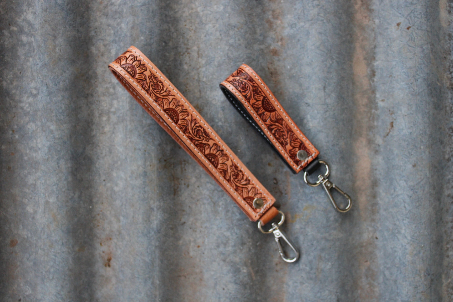 Wristlet- Tooled Sunflowers