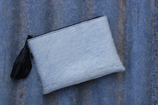 SECONDS-Black clutch