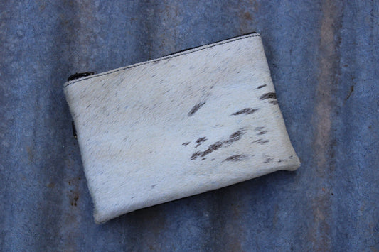 SECONDS-Black clutch