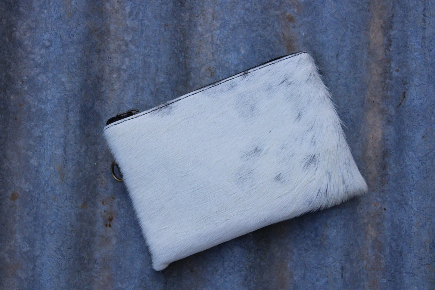 SECONDS-Black clutch
