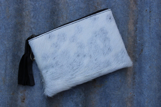 SECONDS-Black clutch